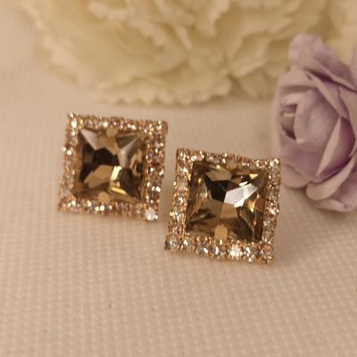 Square shape Studs